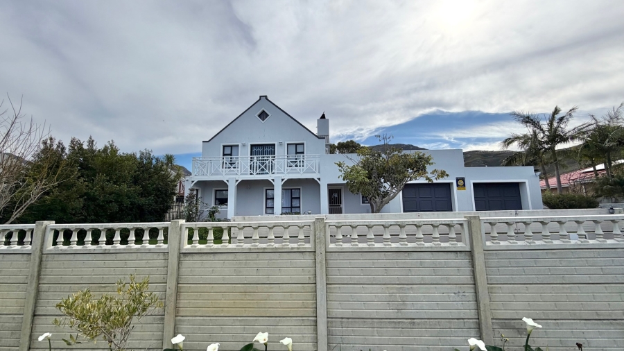 3 Bedroom Property for Sale in Heuningkloof Western Cape